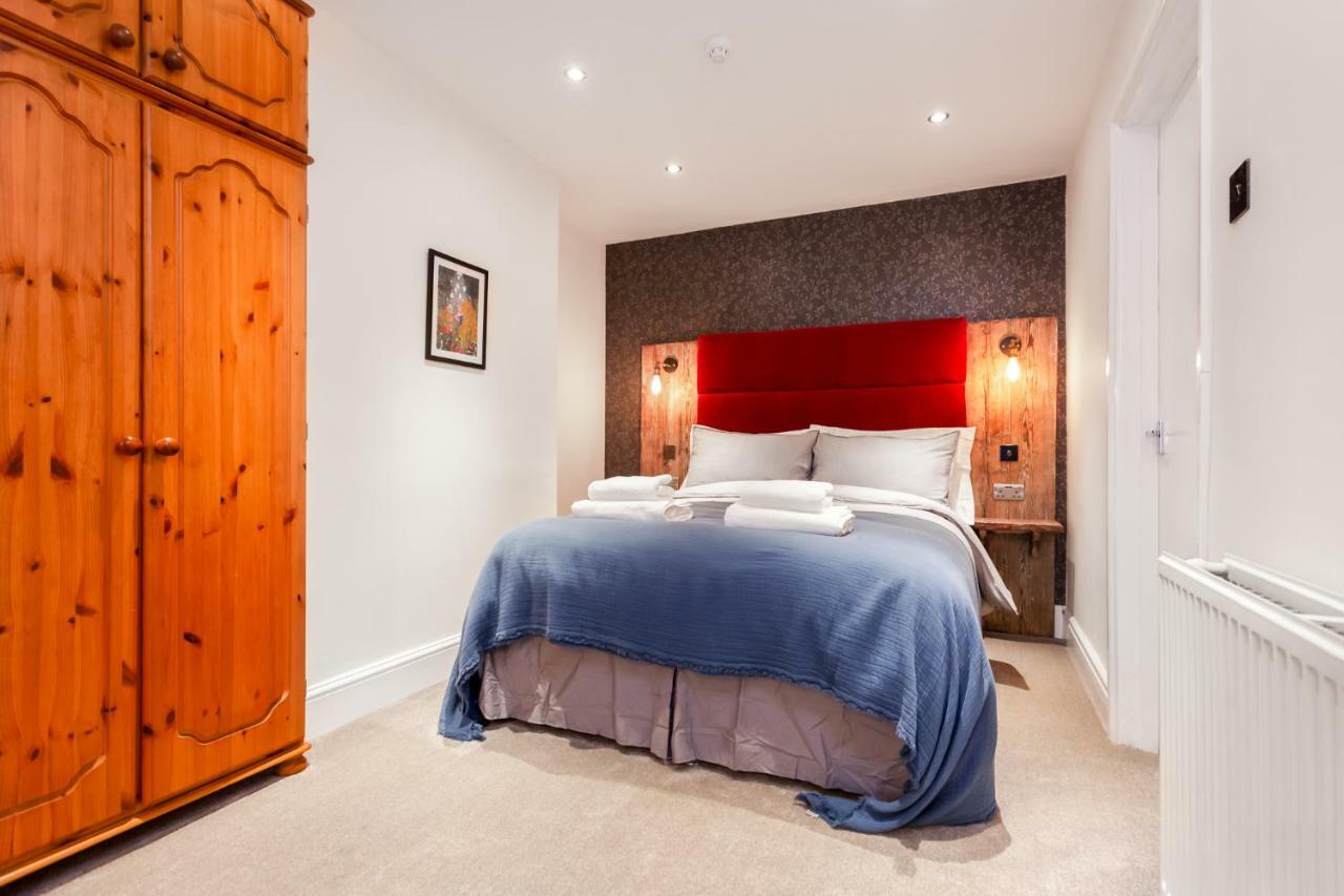 Gorgeous Town Centre Apt With Courtyard Garden Bournemouth Exteriér fotografie