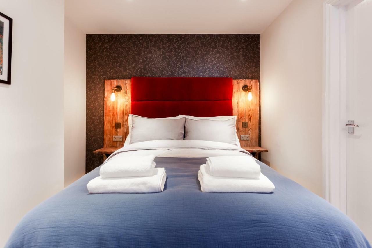 Gorgeous Town Centre Apt With Courtyard Garden Bournemouth Exteriér fotografie
