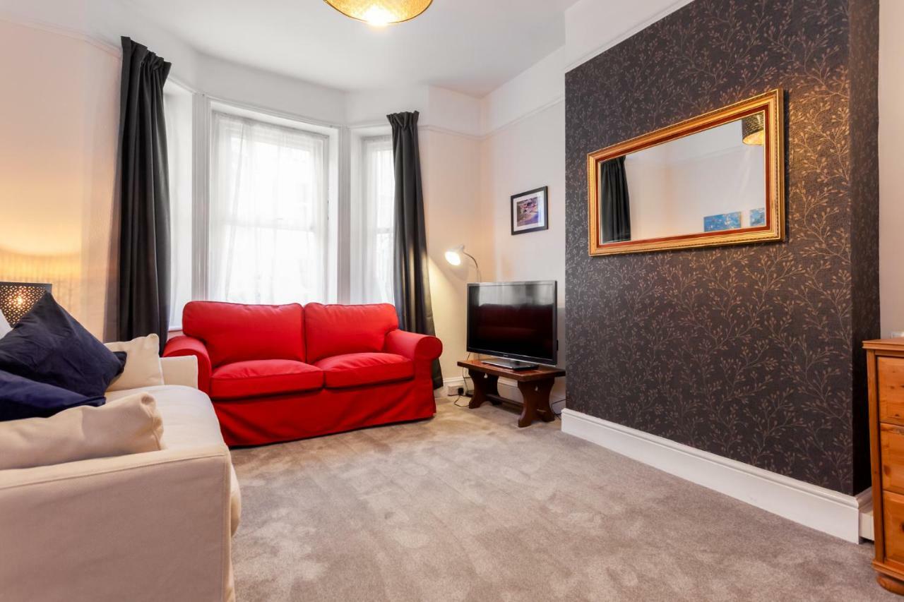 Gorgeous Town Centre Apt With Courtyard Garden Bournemouth Exteriér fotografie